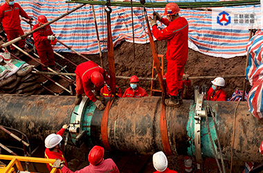 三聯(lián)磁電管道消磁機完成西南管道重慶天然氣管道換管工程管道消磁作業(yè)